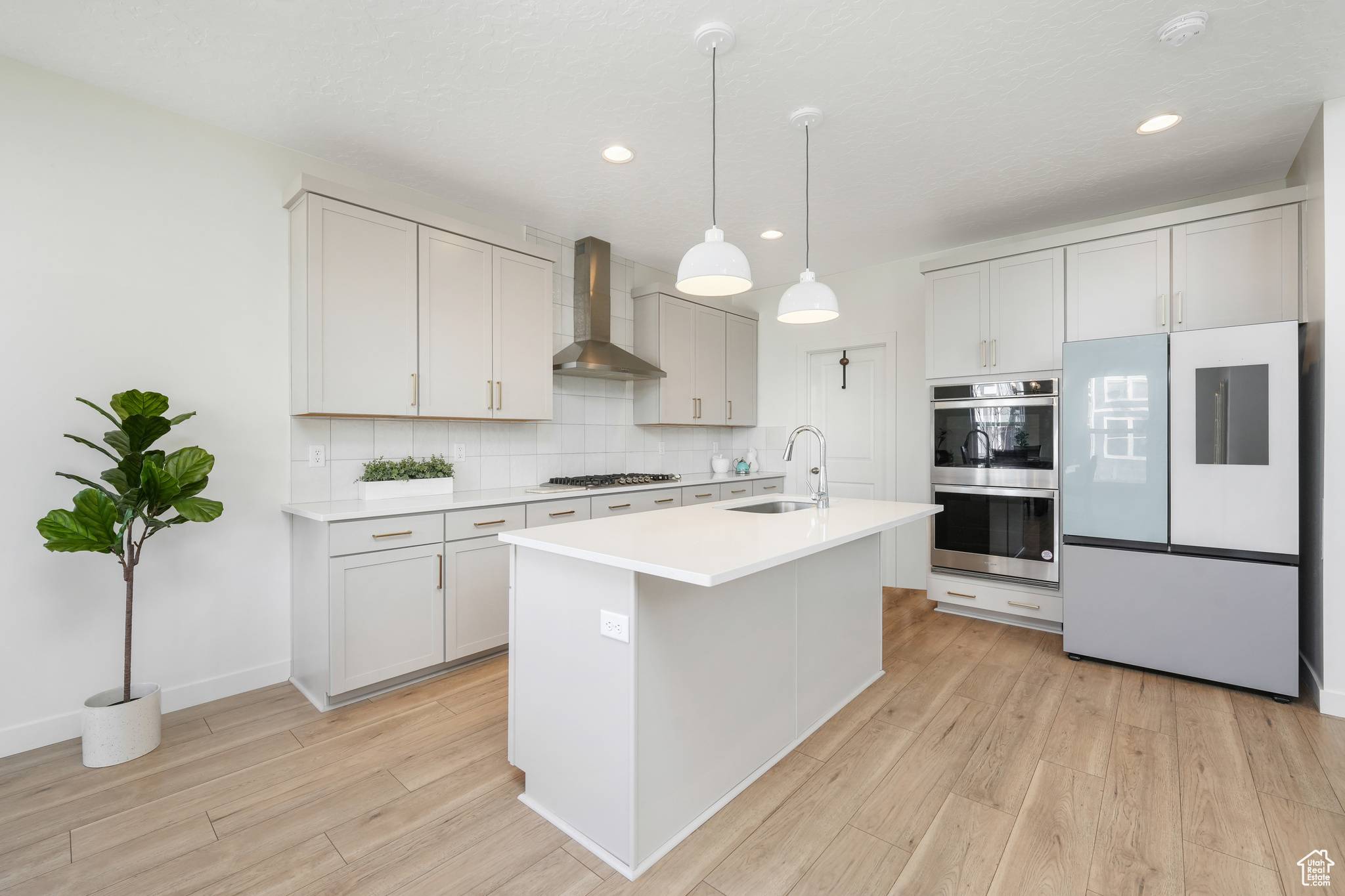 Layton, UT 84041,929 N 2125 W
