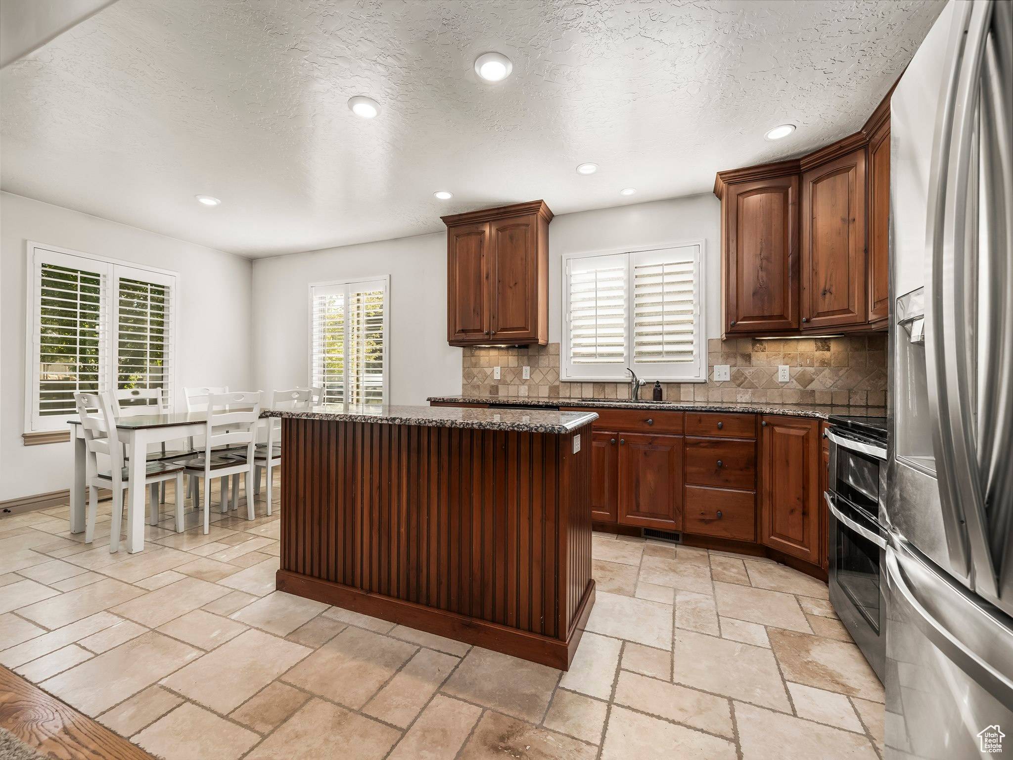 Santaquin, UT 84655,636 QUARTZ DR