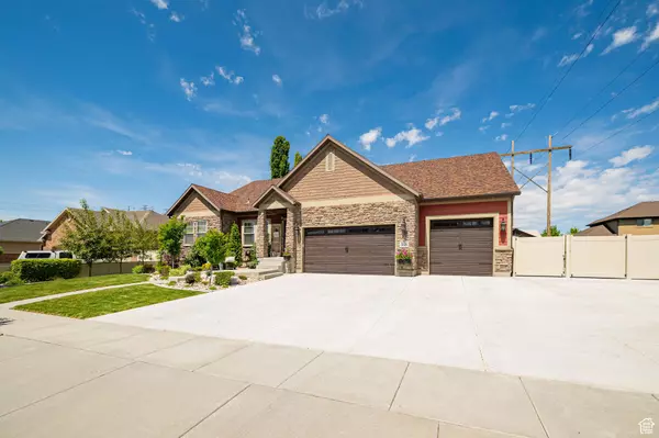 Layton, UT 84041,1608 BOULDER CREEK LN S