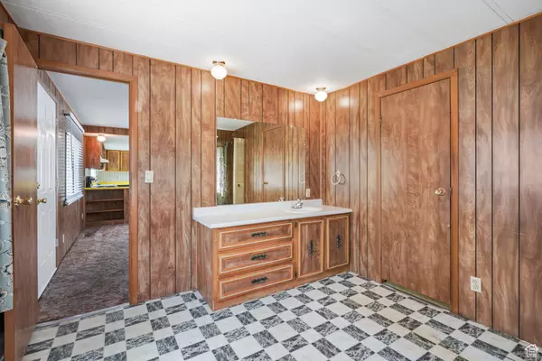 West Jordan, UT 84088,8155 S REDWOOD RD W #162A
