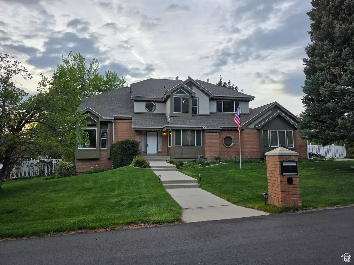 Sandy, UT 84092,22 SNOWSTAR LN