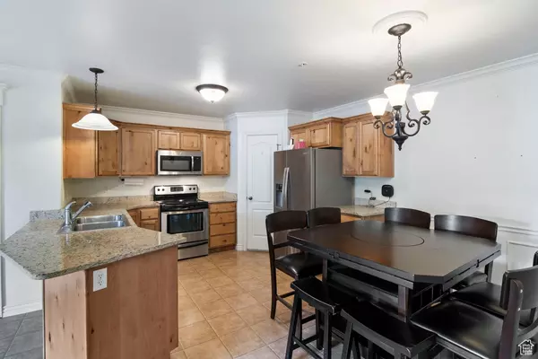 Pleasant Grove, UT 84062,661 S 2220 W #202