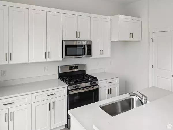 Magna, UT 84044,8254 W JOSHUA TREE LN