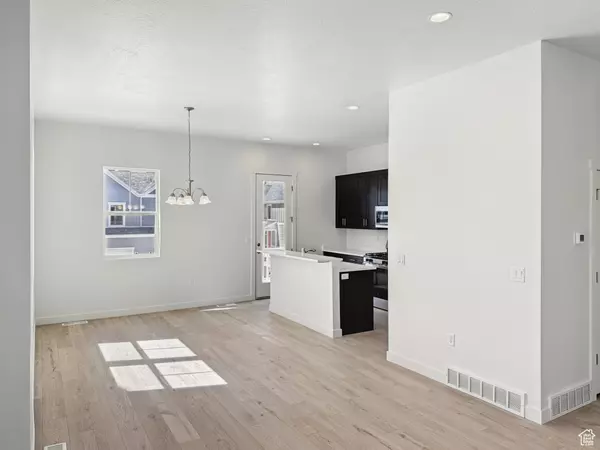 Magna, UT 84044,8268 JOSHUA TREE LN W