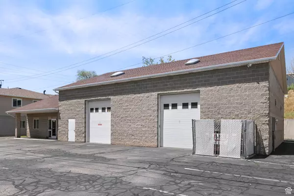 Murray, UT 84107,216 W 4860 S