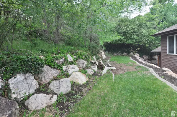 Layton, UT 84040,2539 E OAK LN