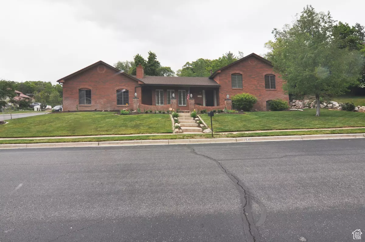 Layton, UT 84040,2539 E OAK LN