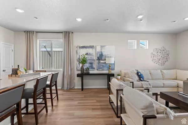 Saratoga Springs, UT 84045,354 N COLONNADE RD #987