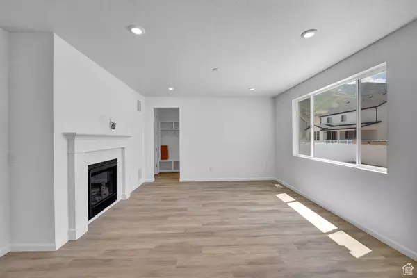 Lake Point, UT 84074,2018 E BURGER ST #1232