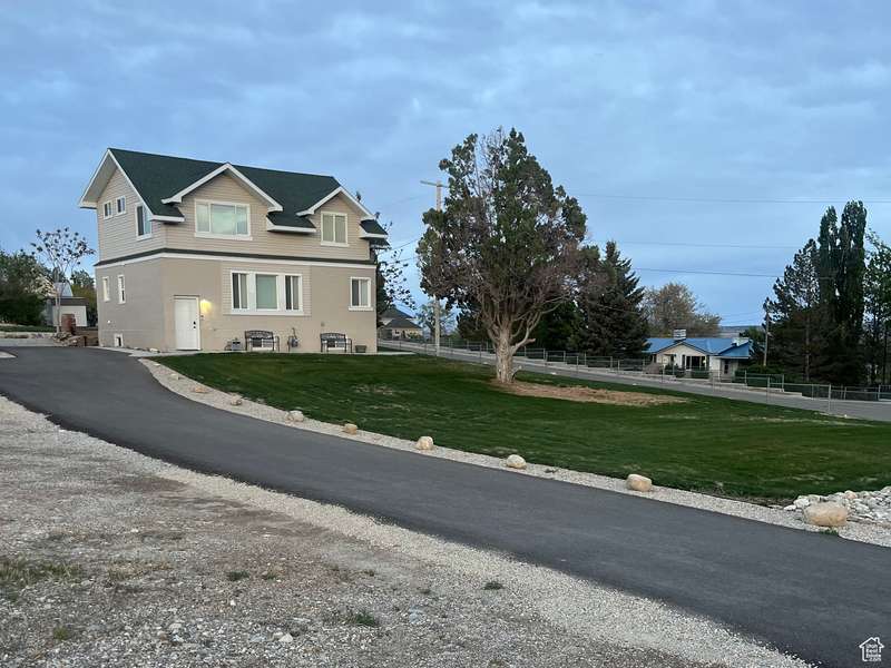 125 E MILL RD, Ferron, UT 84523