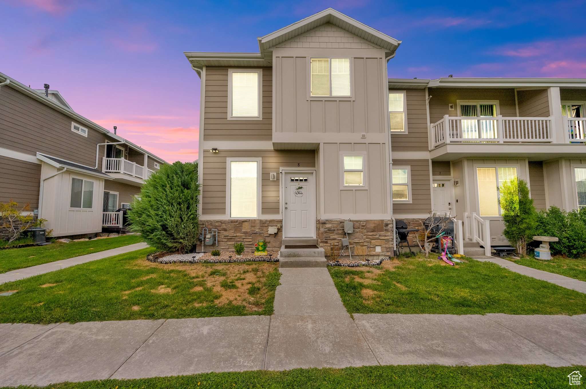 1771 E SKYLINE DR #I-8, Eagle Mountain, UT 84005