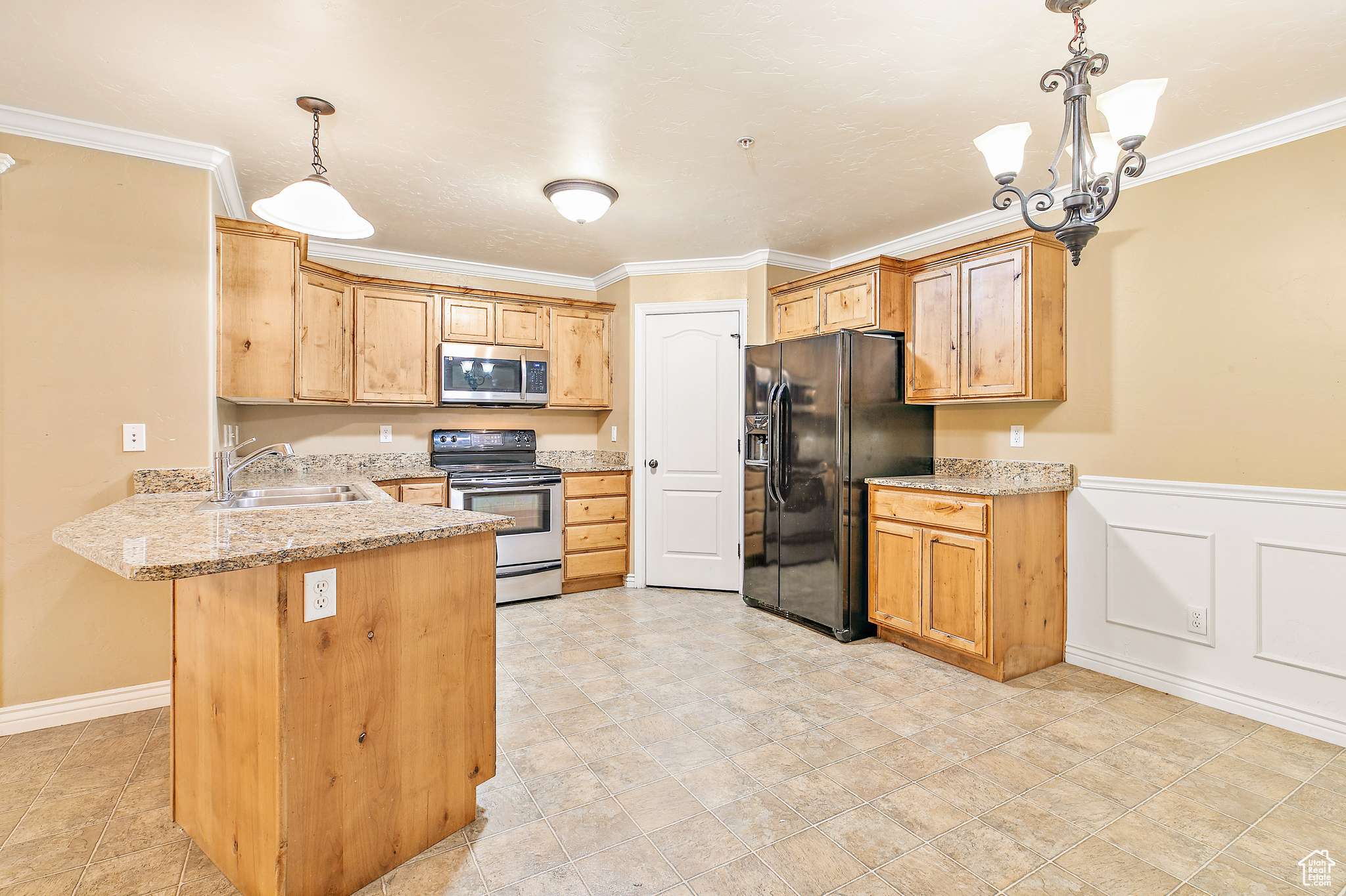 Pleasant Grove, UT 84062,684 S 2150 W #203