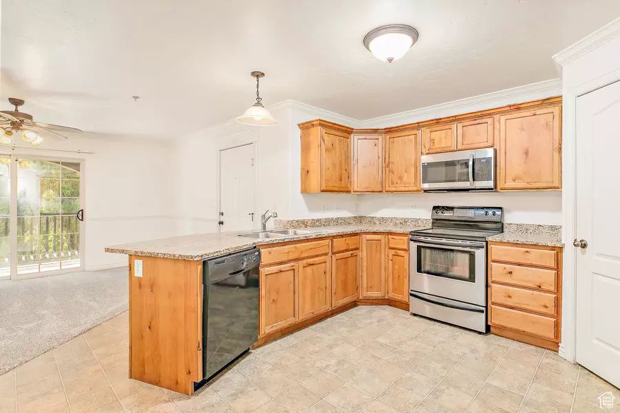 684 S 2150 W #203, Pleasant Grove, UT 84062