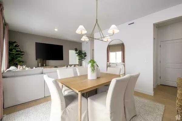 West Jordan, UT 84081,6062 W GRANET GROVE WAY S #236