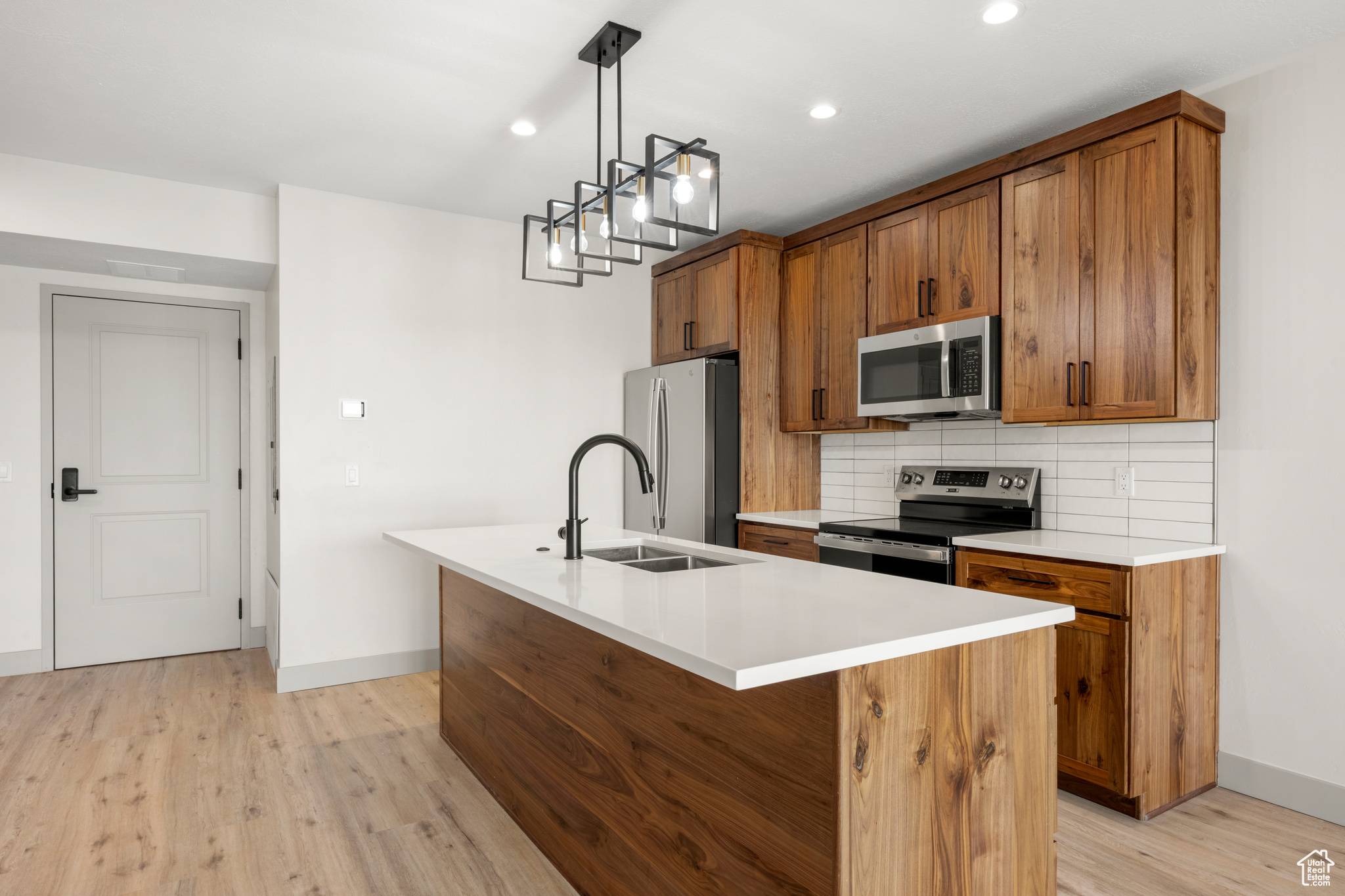 Garden City, UT 84028,35 E 150 S #302C
