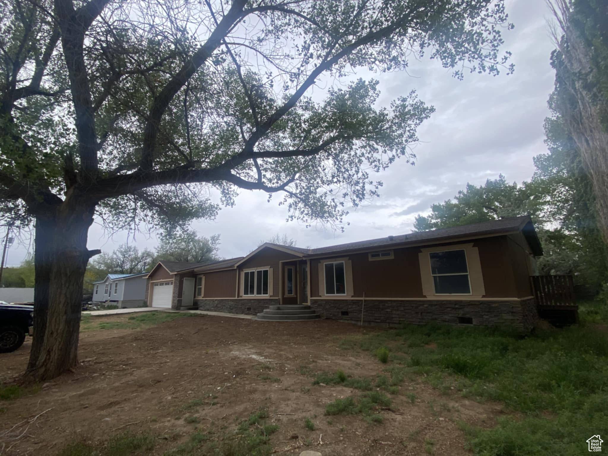 Duchesne, UT 84021,43 E 300 N