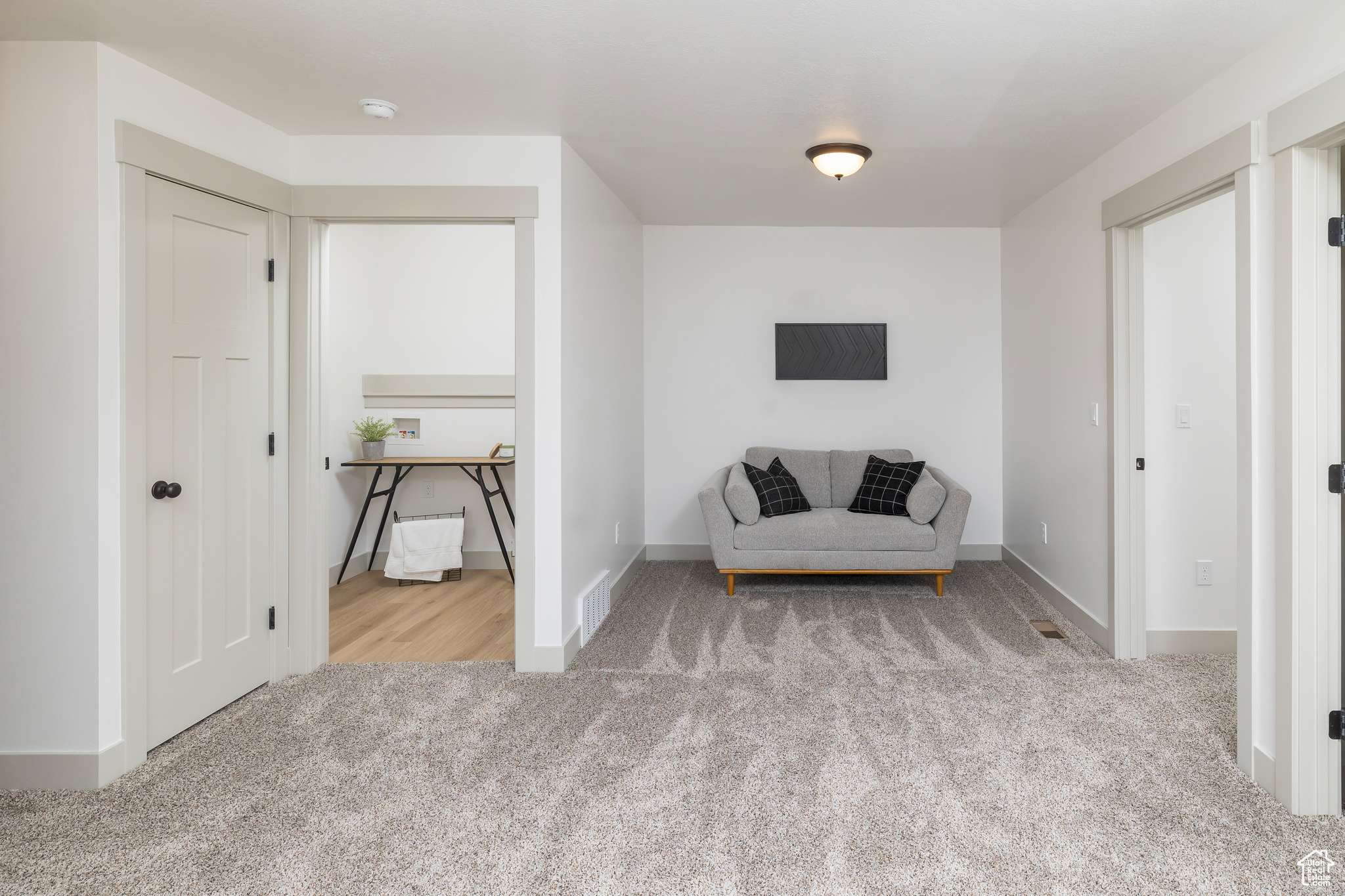 Hyrum, UT 84319,858 E 250 N