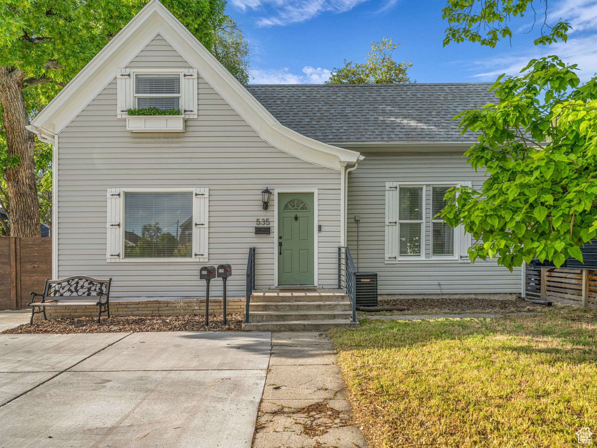 Provo, UT 84606,535 E 300 S