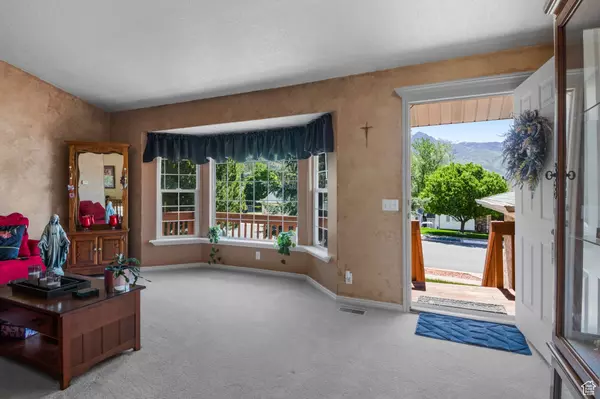 Layton, UT 84040,2239 E 3225 N
