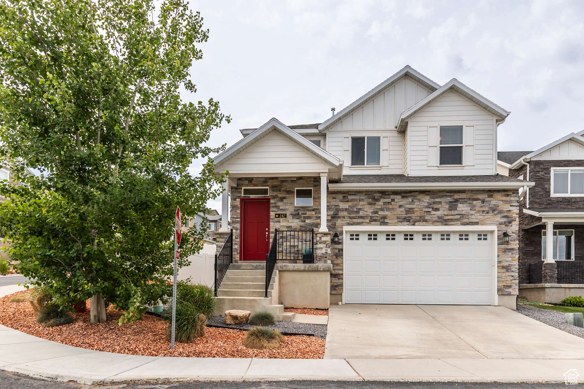 242 E RIDGELINE WAY, North Salt Lake, UT 84054