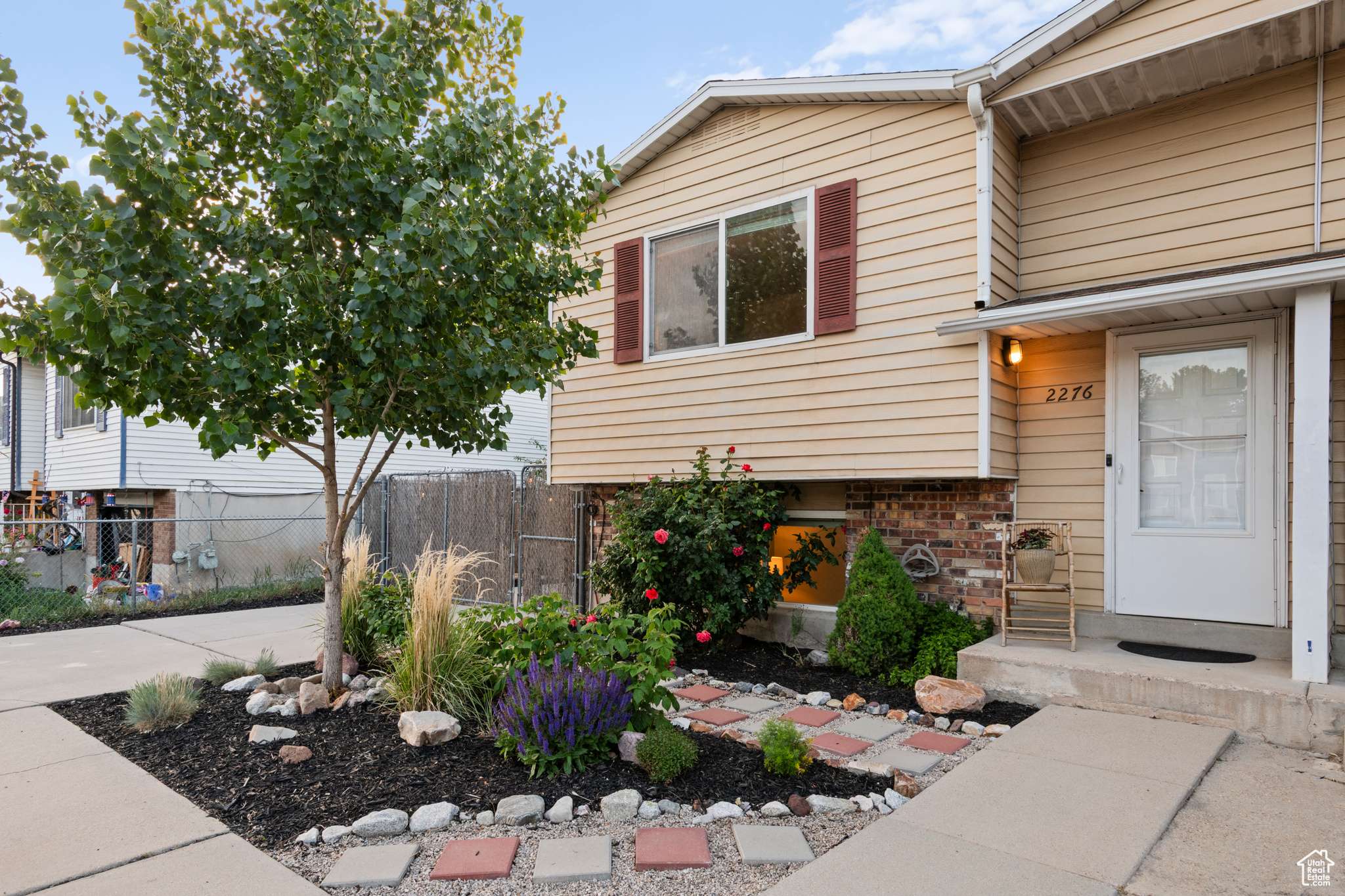2276 W BONNIEBROOK CIR S, Taylorsville, UT 84129
