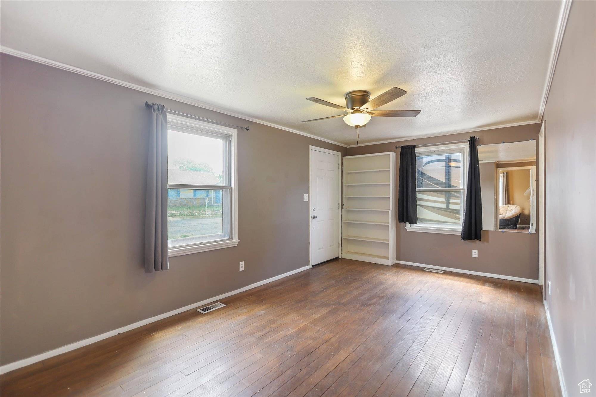 Clearfield, UT 84015,80 S 400 E