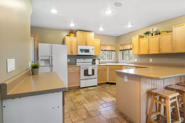 Marysvale, UT 84750,2971 W BULLION RD