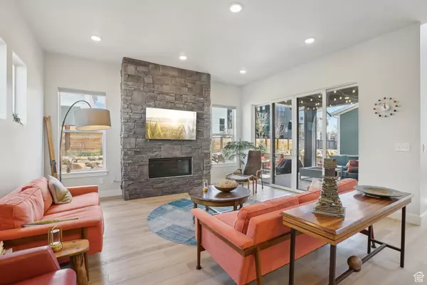 Snyderville, UT 84098,6530 PURPLE POPPY LN