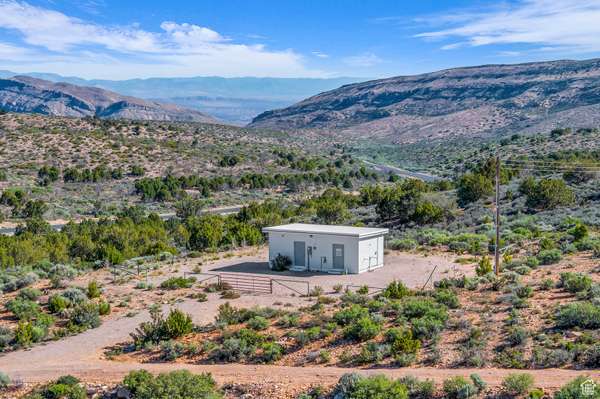 995 S UTAH HILL RD, St. George, UT 84770
