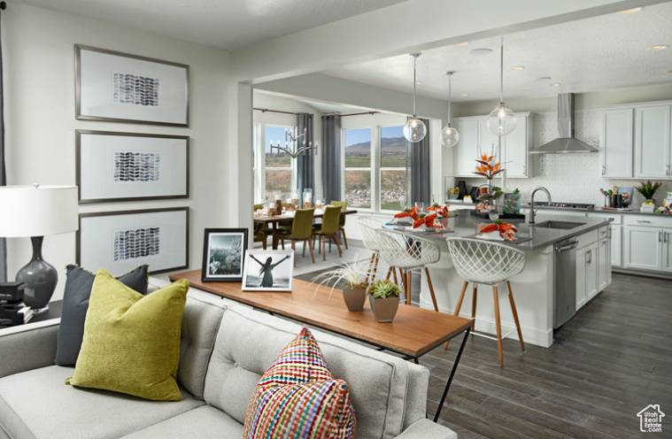 Herriman, UT 84096,12657 S S GLACIER TRAIL LN #135