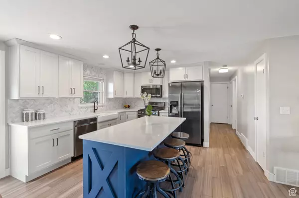 1265 W 1625 S, Syracuse, UT 84075