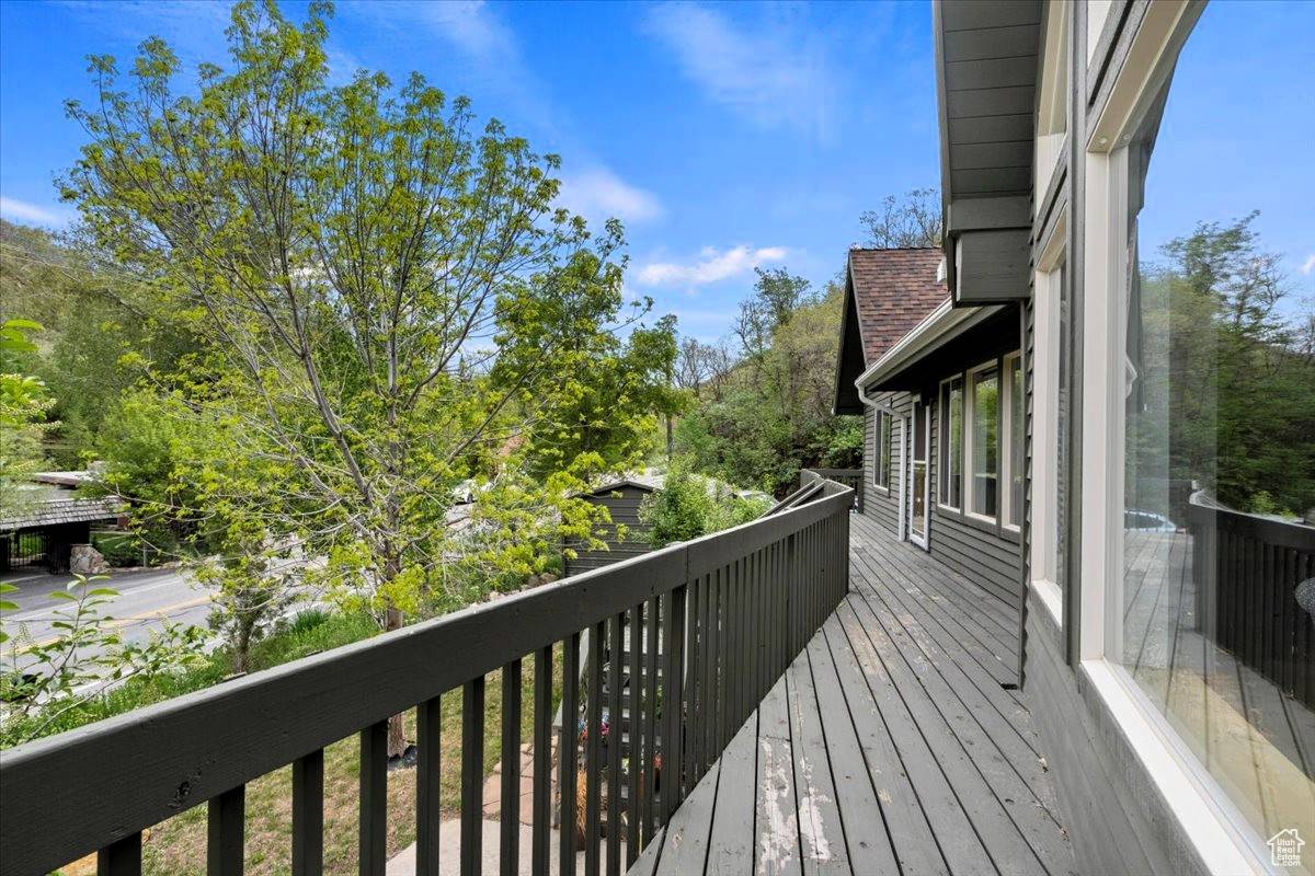 Salt Lake City, UT 84108,5548 E EMIGRATION CANYON RD E