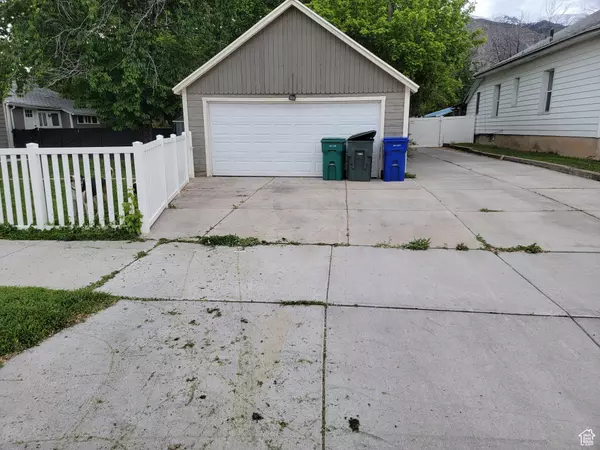 Ogden, UT 84403,853 E 27TH ST