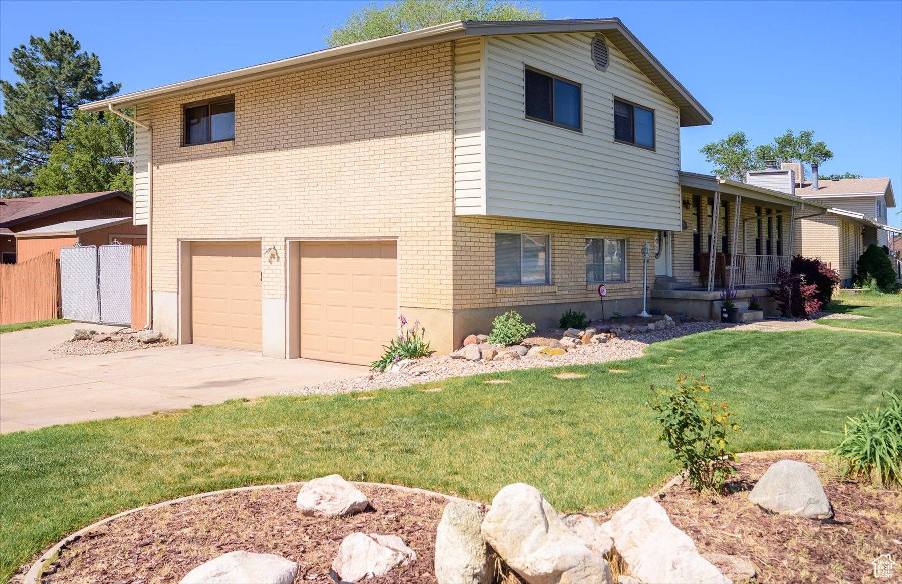 Roy, UT 84067,2263 W 4400 S