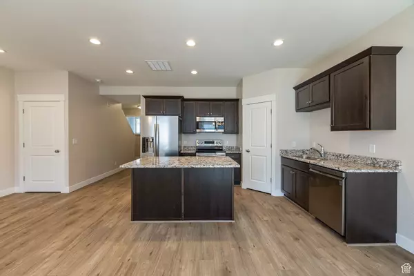 Tremonton, UT 84337,200 W 1200 S #52