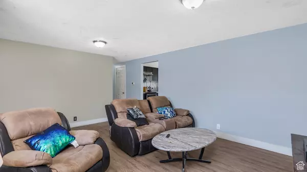 West Jordan, UT 84084,1951 W 7125 S