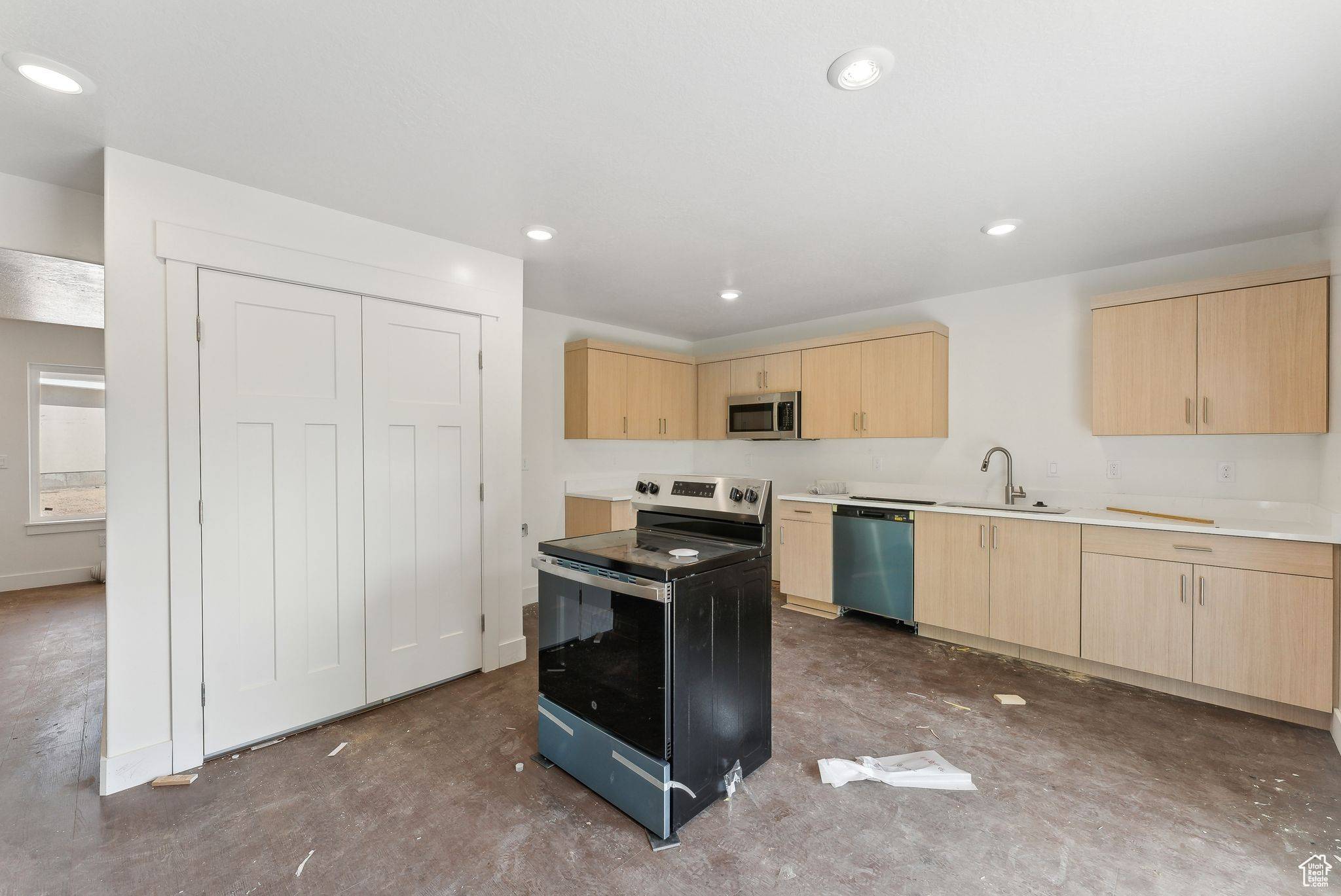 Layton, UT 84041,1615 N ANGEL ST #D