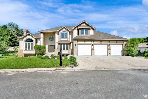 South Ogden, UT 84403,4781 CANTERBURY RD