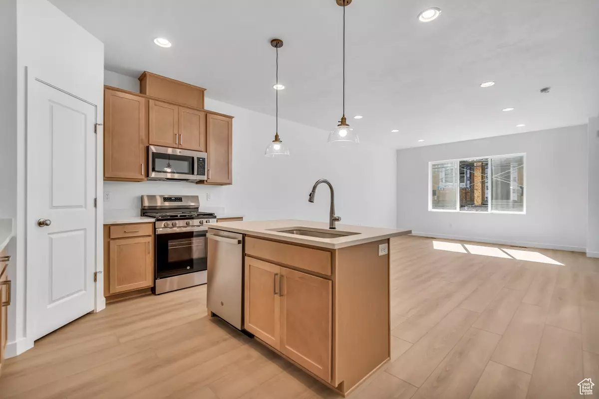 West Jordan, UT 84081,6826 S CLEVER PEAK LN #265