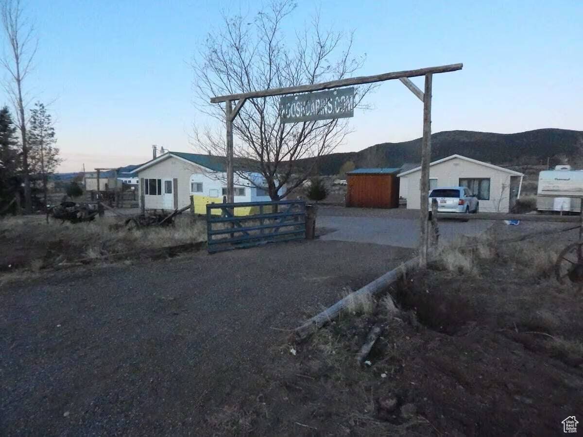 10 S 200 W, Koosharem, UT 84744
