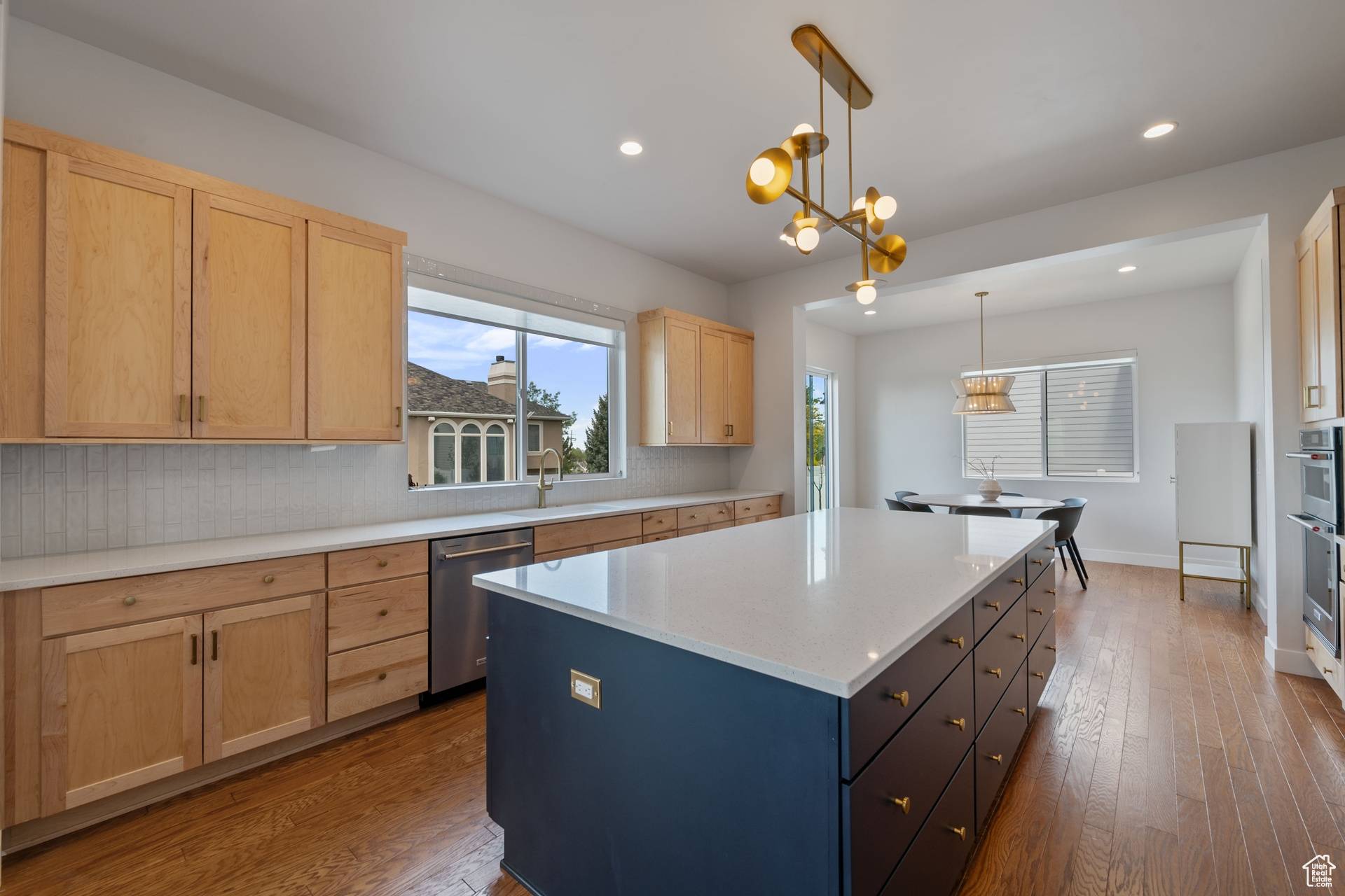 Salt Lake City, UT 84121,7862 S DANISH PINE LN