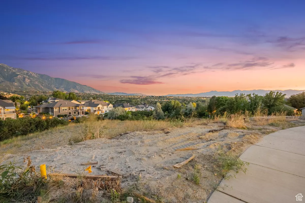 Cottonwood Heights, UT 84121,7913 DANISH PINE LN #1