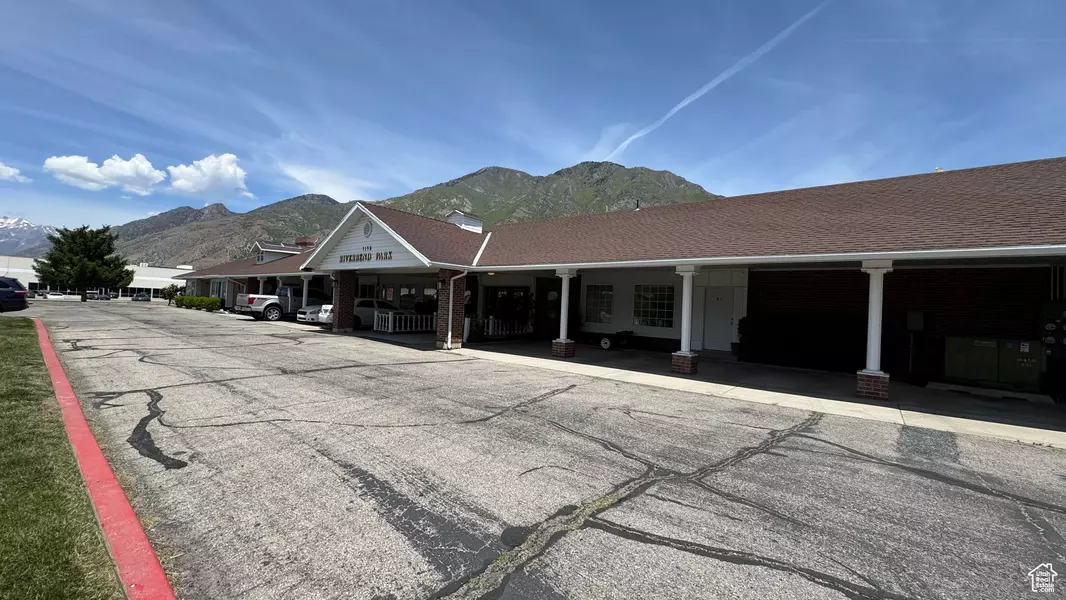 1190 N SPRINGCREEK PL W, Springville, UT 84663