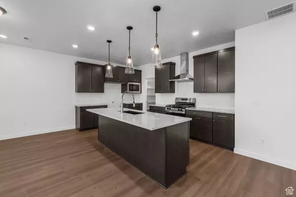 Woods Cross, UT 84087,1079 W AUDREY LN S #5