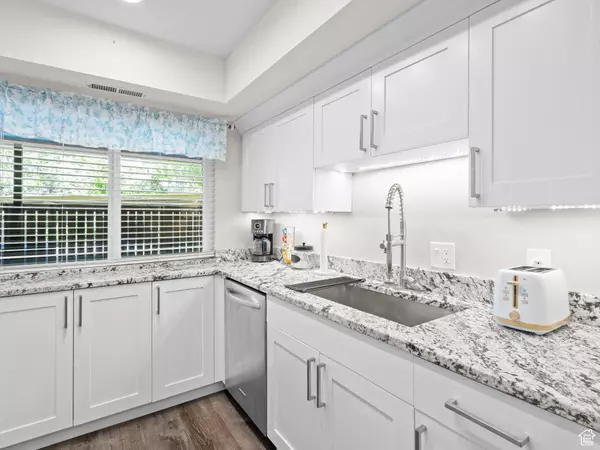 Bountiful, UT 84010,343 PEACH LN