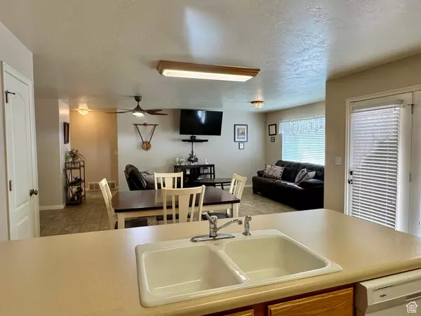 Delta, UT 84624,445 TOPAZ BLVD #10