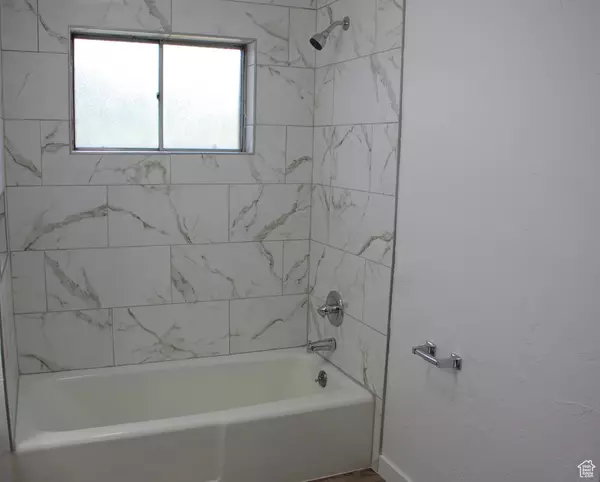 Farr West, UT 84404,1530 N 2000 W