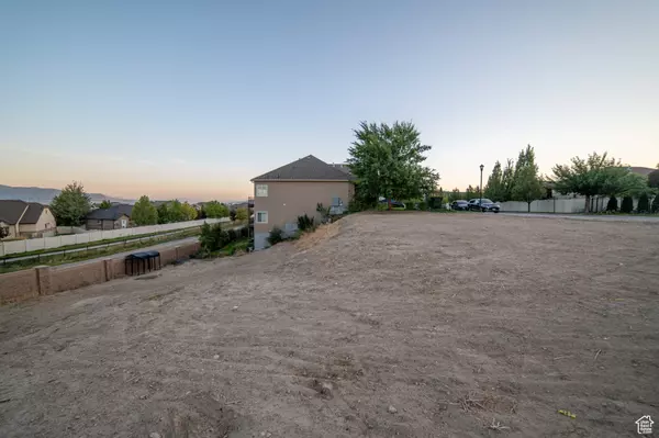 South Jordan, UT 84009,11029 S HAMPTON WAY #156