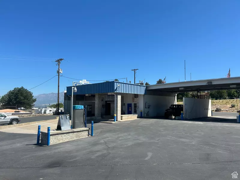 5075 S 375 E, Washington Terrace, UT 84405