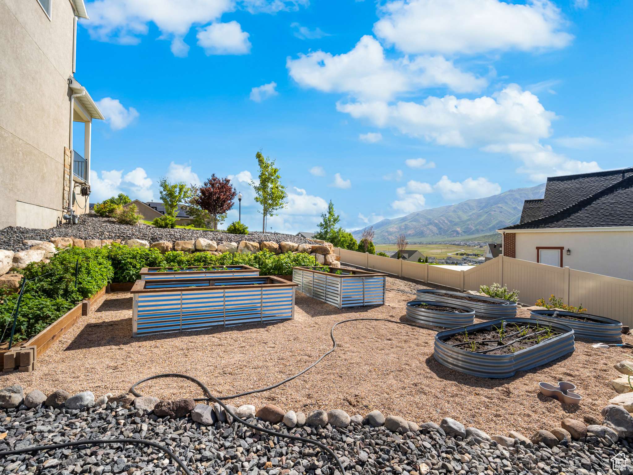 Santaquin, UT 84655,1353 SAGEBERRY DR